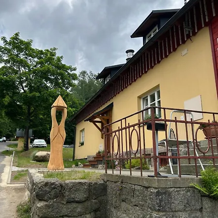 Bartlova Bouda 게스트하우스 *